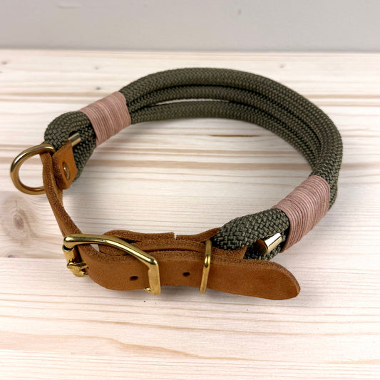 Lottes Fellfreunde - Handgefertigtes Tau-Halsband "Dark Green"