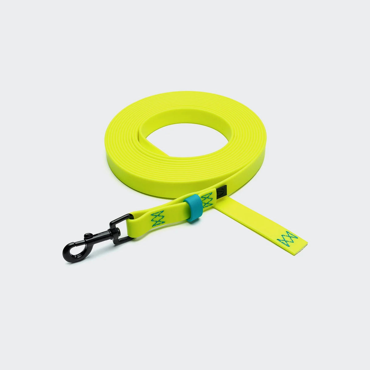 Cloud7 BioThane Schleppleine Ipanema in Neon Yelloq und Aqua mit schwarzem Karabiner von Lottes Fellfreunde.