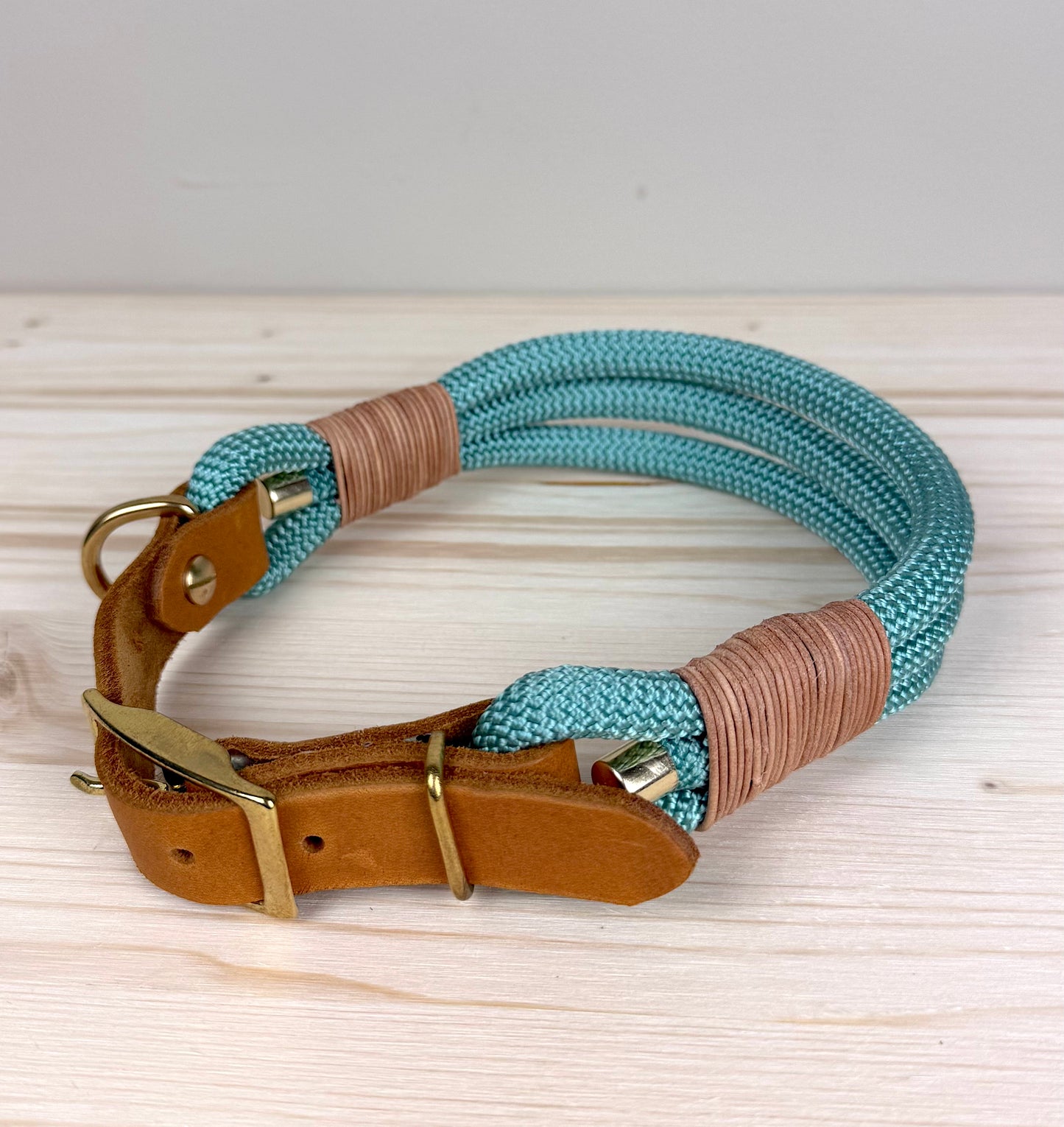Lottes Fellfreunde - Handgefertigtes Tau-Halsband "Sea Green"