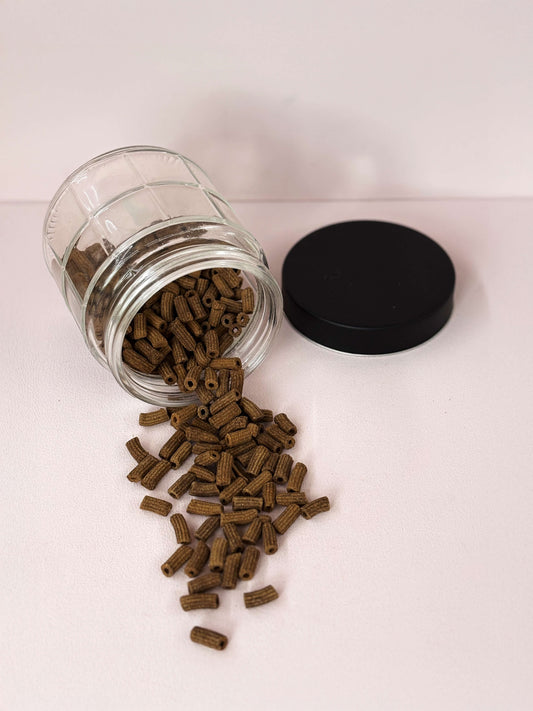 Hundesnacks "Krabbel Nudeln" von Snackwerk mit Insekten, ideal als Trainingsleckerli bei Lottes Fellfreunde
