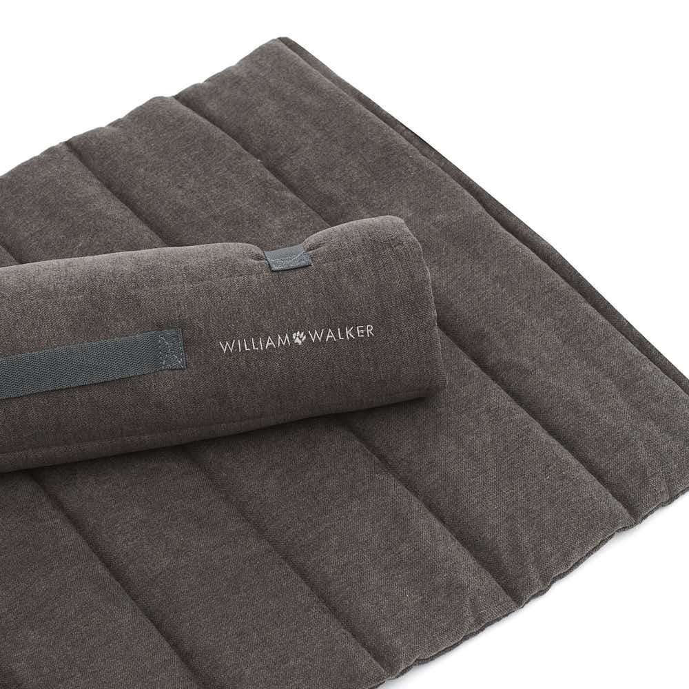 Gepolsterte William Walker Reisematte Travel in Grau mit Tragegriff bei Lottes Fellfreunde.
